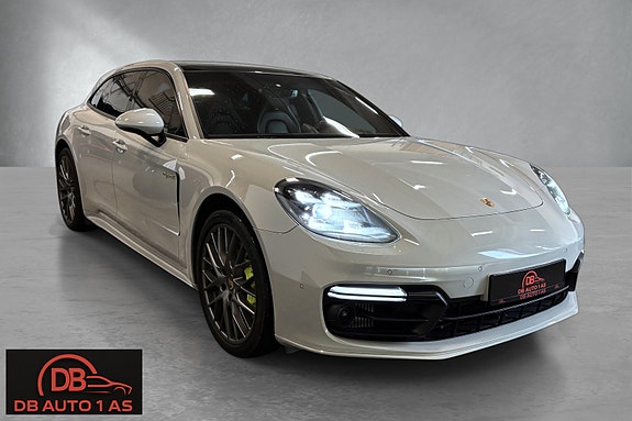 Porsche Panamera 3 of 5
