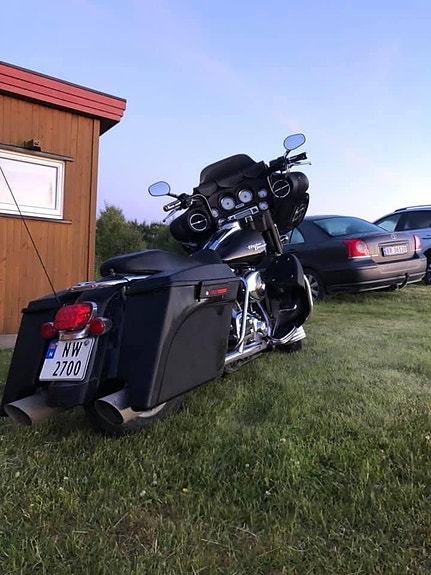 Harley-Davidson FLHXI 4 of 5