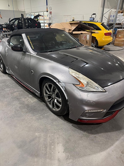 Nissan 370z 5 of 5