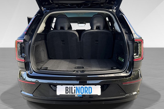 Volvo EX90 16 of 20