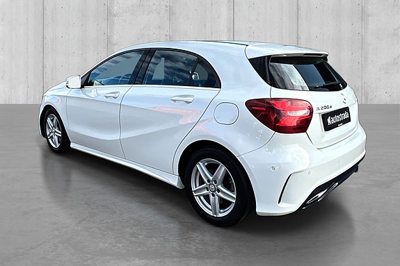 Mercedes-Benz A200 d 3 of 5