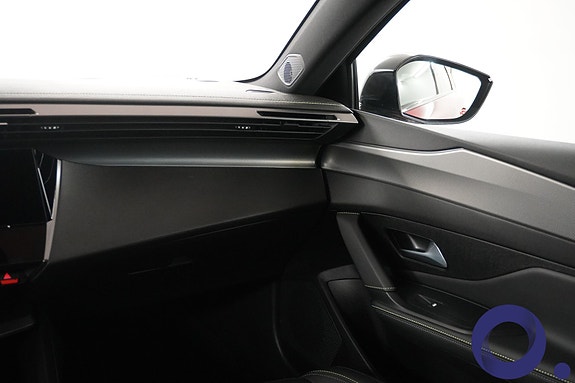 Peugeot e-308 15 of 30