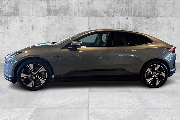 Polestar 4 2 of 5