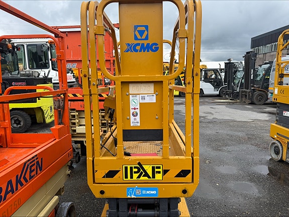 XCMG XG0607DC     66679 3 of 5
