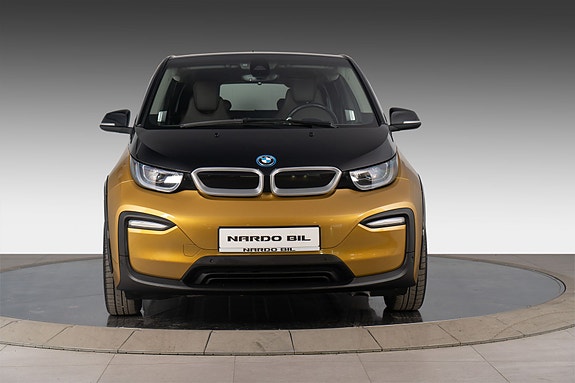 BMW i3 3 of 5