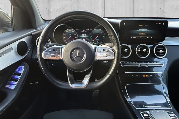 Mercedes-Benz GLC300 e 16 of 22