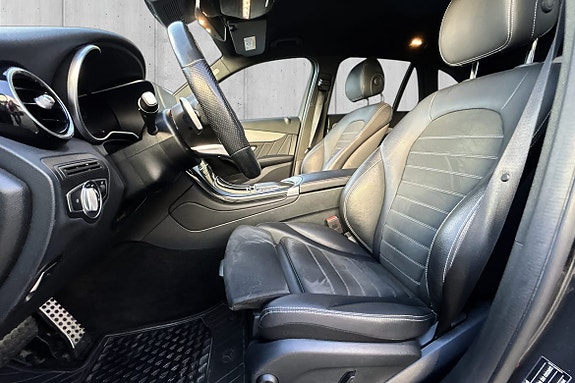 Mercedes-Benz GLC300 e 10 of 22