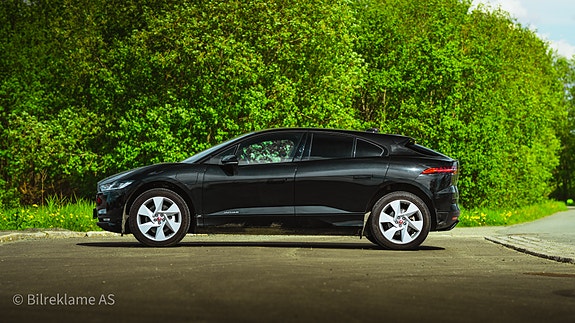 Jaguar I-PACE 22 of 30
