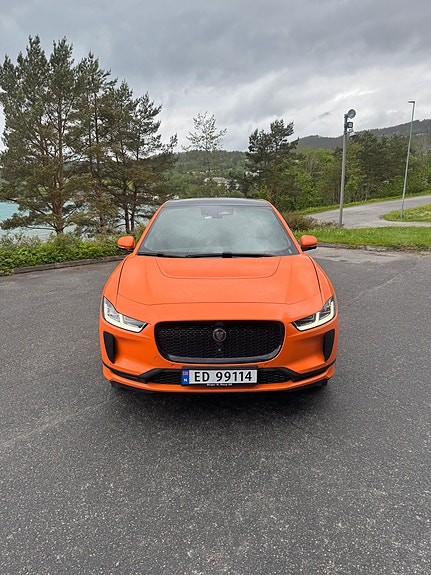 Jaguar I-PACE 4 of 30