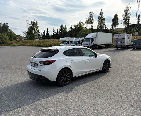 Mazda 3 3 of 10