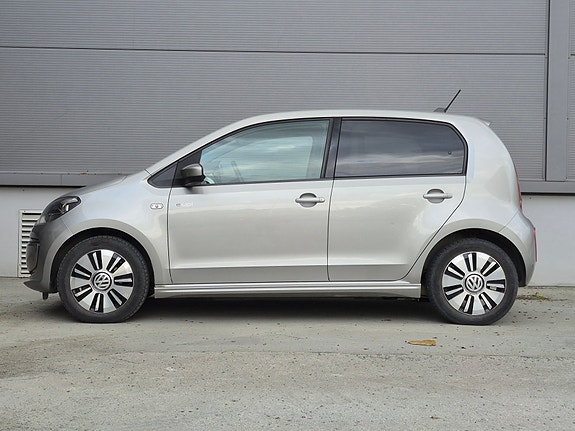 Volkswagen UP! 5 of 5