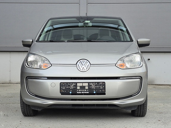 Volkswagen UP! 3 of 5