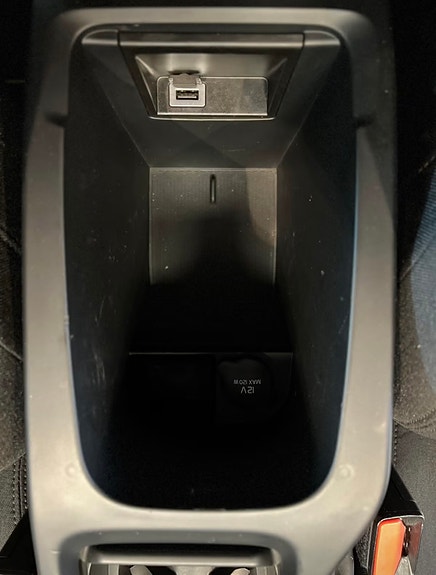 Volvo V40 17 of 25