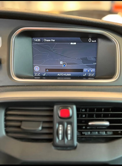 Volvo V40 19 of 25