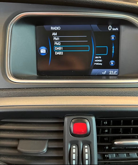 Volvo V40 16 of 25