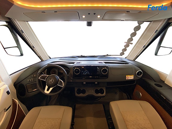 Carthago C-Tourer I 145 LE Superior // Nydelig comfort på Mercedes! 4 of 5