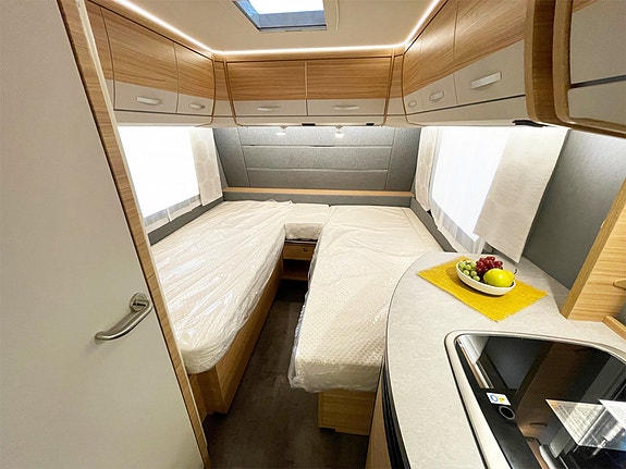 Dethleffs Camper 470 ER // Enkle senger 12 of 16