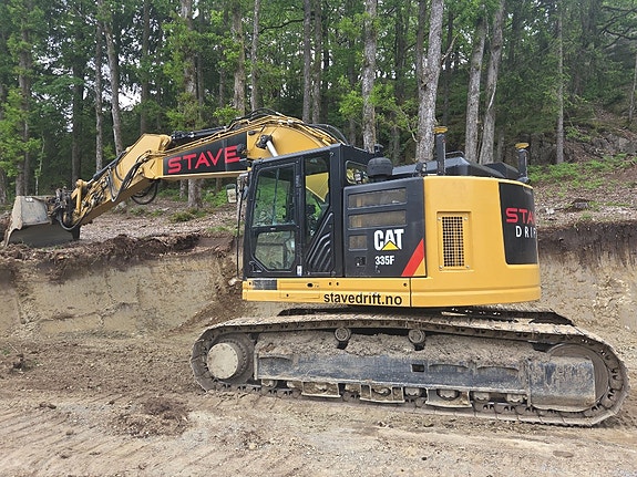 Cat 335FLCR 2 of 5
