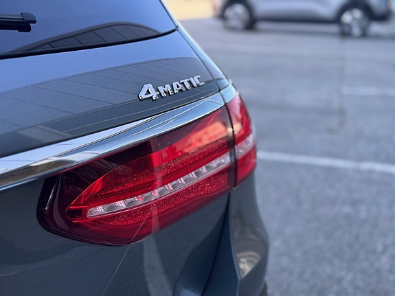 Mercedes-Benz E220 d 12 of 30