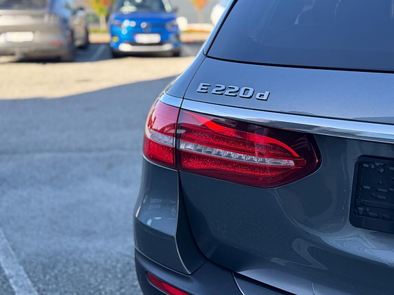 Mercedes-Benz E220 d 14 of 30