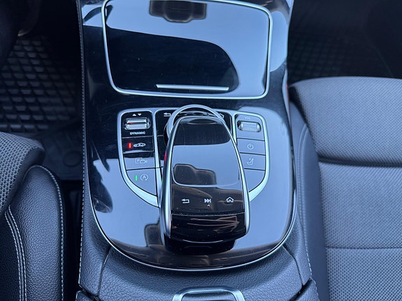 Mercedes-Benz E220 d 29 of 30