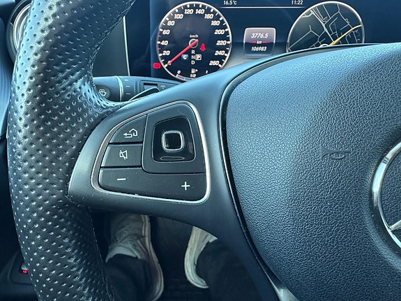 Mercedes-Benz E220 d 23 of 30