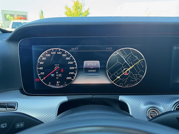 Mercedes-Benz E220 d 22 of 30