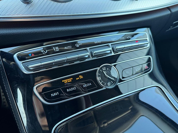 Mercedes-Benz E220 d 30 of 30