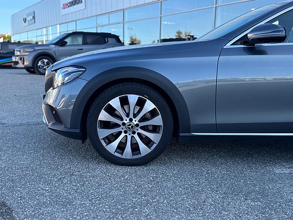 Mercedes-Benz E220 d 8 of 30