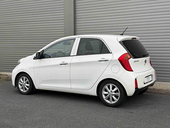 Kia Picanto 4 of 5