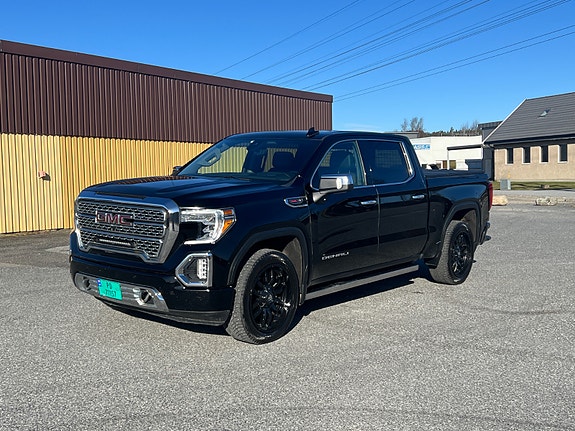 GMC Sierra 3 of 5