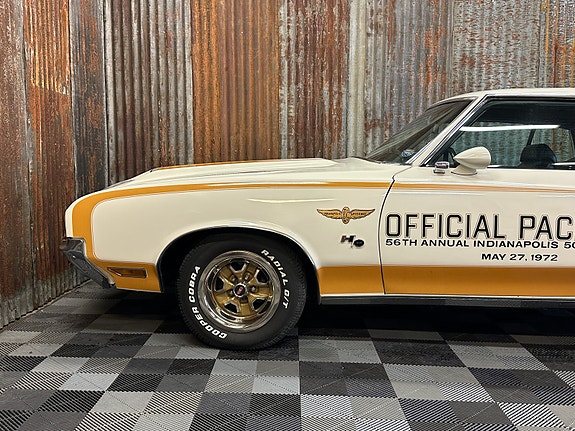 Oldsmobile Cutlass 16 of 30