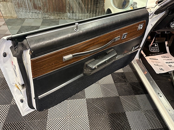 Oldsmobile Cutlass 26 of 30
