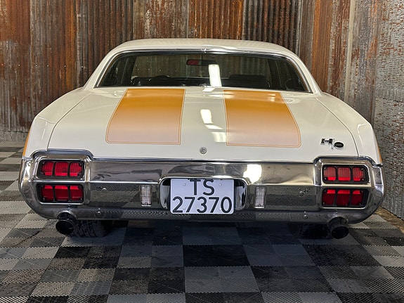 Oldsmobile Cutlass 20 of 30