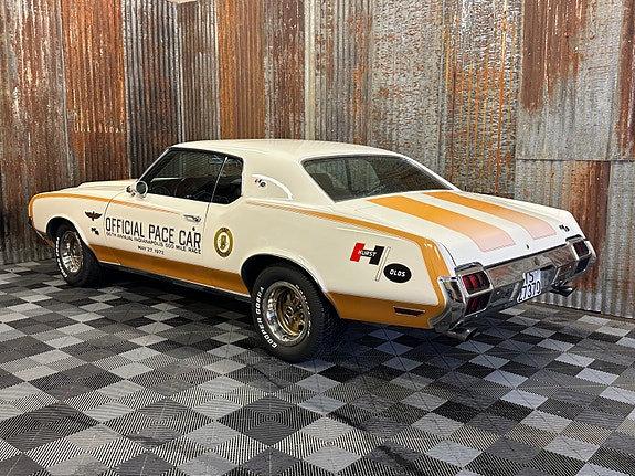 Oldsmobile Cutlass 12 of 30