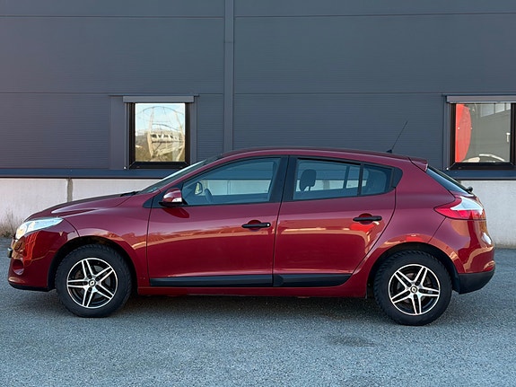 Renault Megane 2 of 30