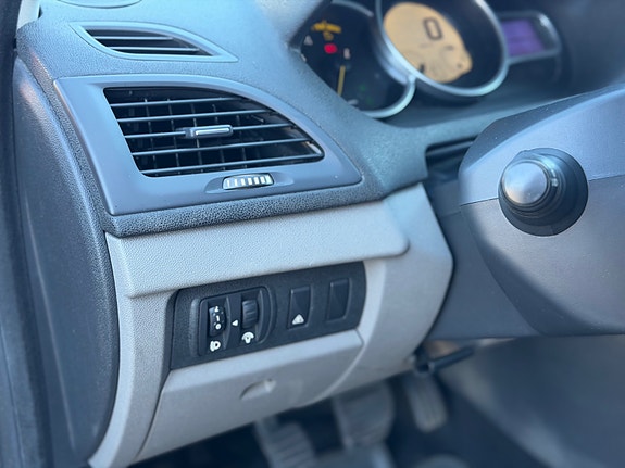 Renault Megane 15 of 30