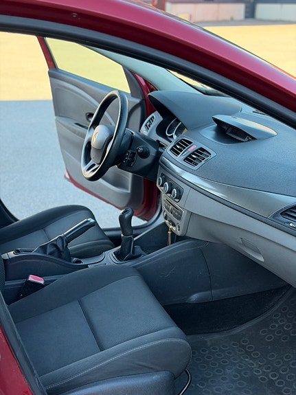 Renault Megane 20 of 30