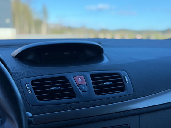 Renault Megane 19 of 30