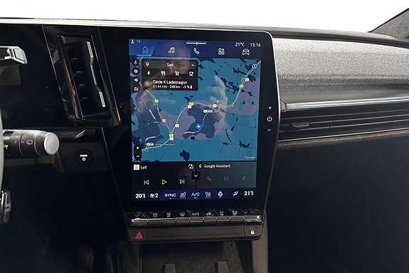 Renault Scenic E-Tech 11 of 24