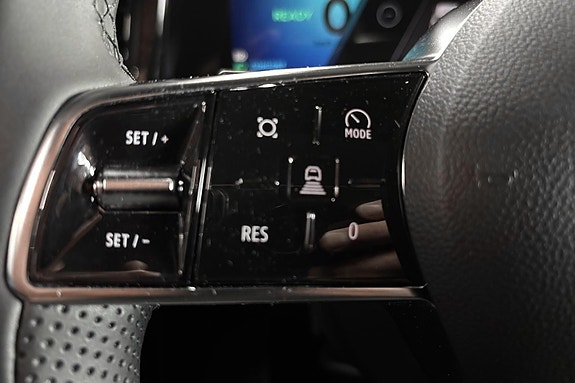 Renault Scenic E-Tech 16 of 24