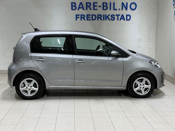Volkswagen UP! 11 of 30