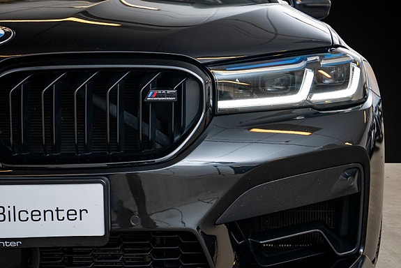 BMW M5 3 of 5