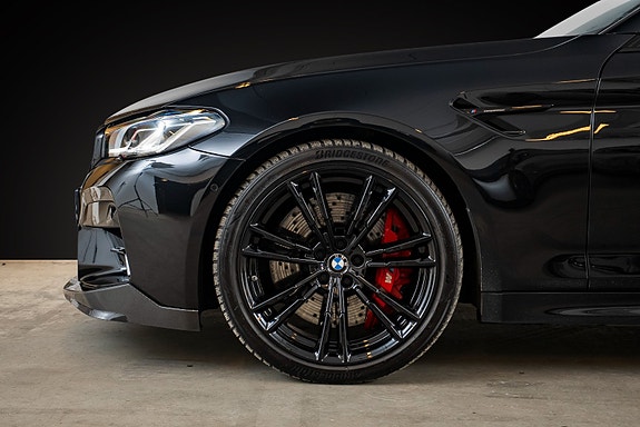 BMW M5 4 of 5