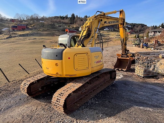 New Holland E235SR-1ES 5 of 5