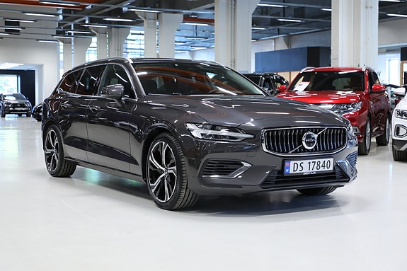 Volvo V60 2 of 30