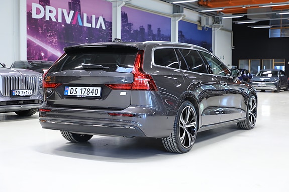Volvo V60 6 of 30
