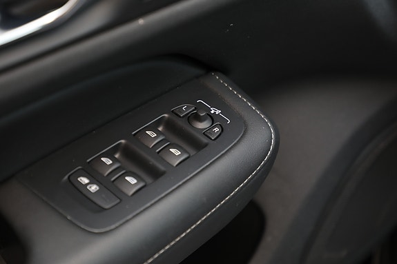 Volvo V60 26 of 30