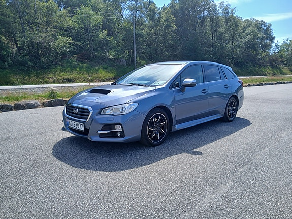 Subaru Levorg 2 of 5