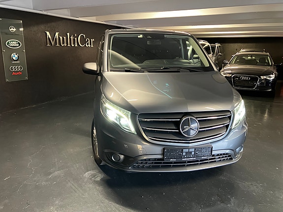 Mercedes-Benz Vito 119 2 of 5